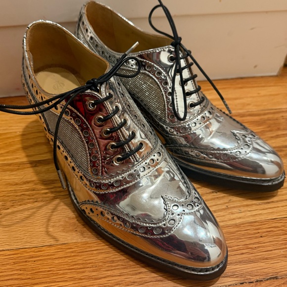 Stylish Silver Women's Brogue Loafers - Picture 3 of 10